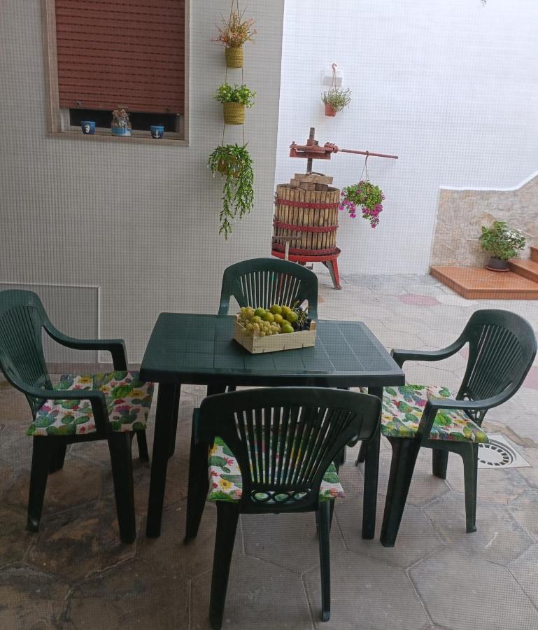 Casa Vacanze Campi Salentina Luaran gambar