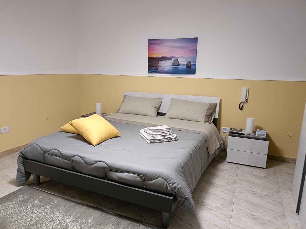 Casa Vacanze Campi Salentina Luaran gambar